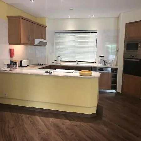 Apartmán Ground Floor At Four Seasons *